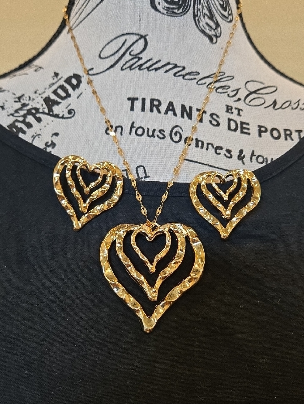 Set Gold Heart Pendant Necklace and Earrings - New Trend Jewelry